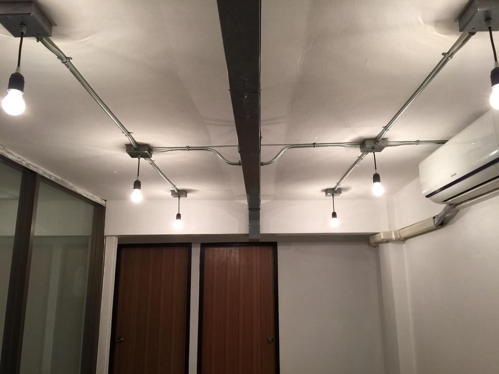 42 Guest House Μπανγκόκ Εξωτερικό φωτογραφία
